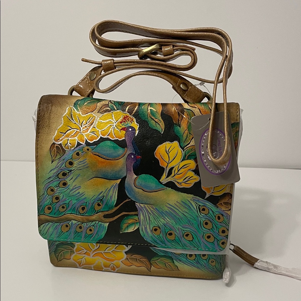 Sharif 1827 Elegant Gold and Green Crossbody Bag with Peacock Design